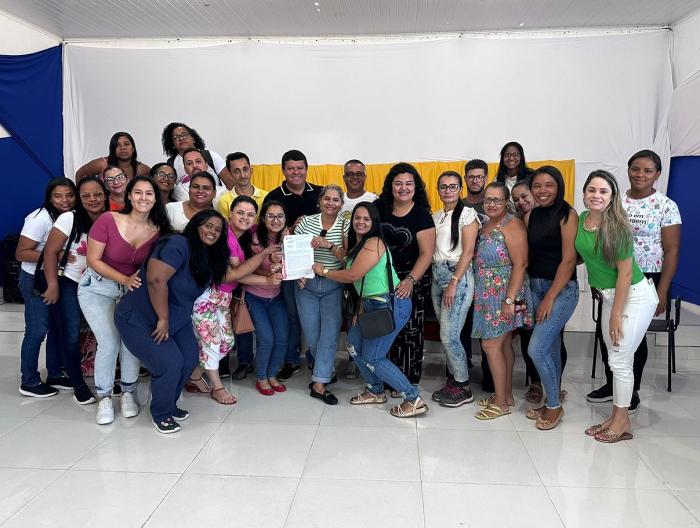 Lafaiete Coutinho: prefeito sanciona lei do piso da enfermagem